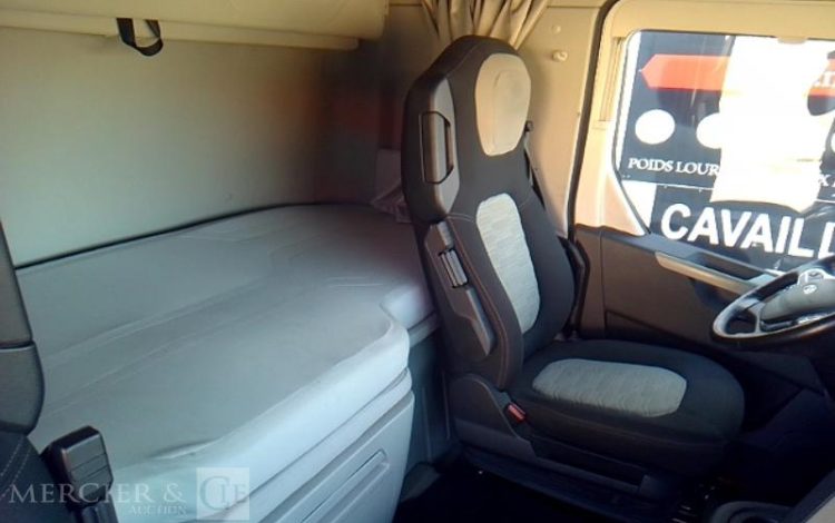 FORD 500 F-MAX 4X2 PTAC 19T BLANC GN-075-SW