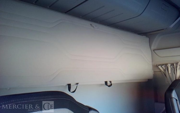 FORD 500 F-MAX 4X2 PTAC 19T BLANC GN-075-SW