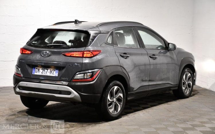 HYUNDAI KONA 1.6 GDI 141ch MHEV BUSINESS DCT GRIS GN-357-HZ