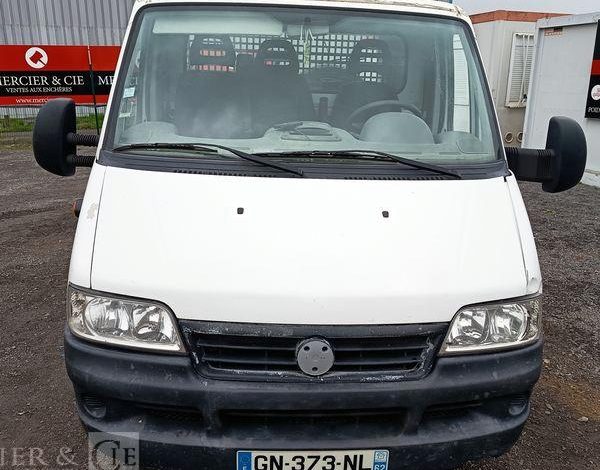 FIAT DUCATO 2,3 JTD 110CV AVEC PLATEAU – DIESEL – 161224 KMS – ANNEE 2004 BLANC GN-373-NL
