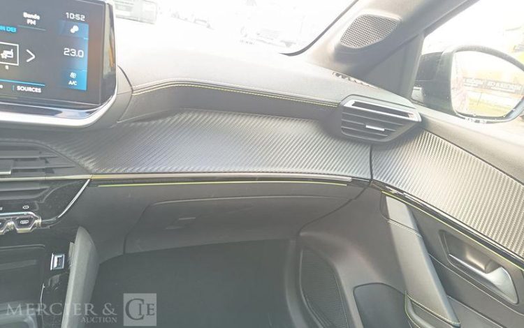 PEUGEOT 208 1,2 PURE TECH 130 S&S GT GRIS GP-968-FR