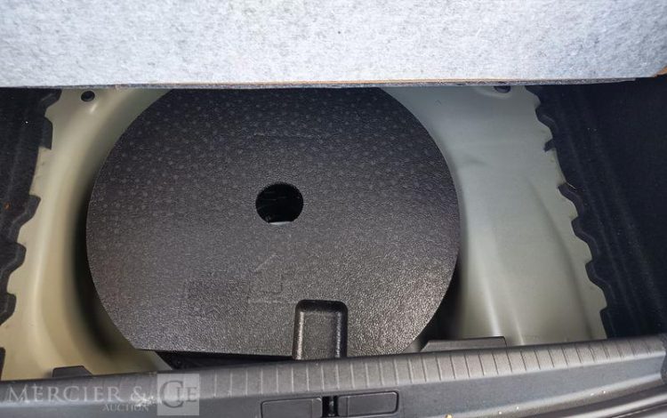 PEUGEOT 208 1,2 PURE TECH 130 S&S GT GRIS GP-968-FR