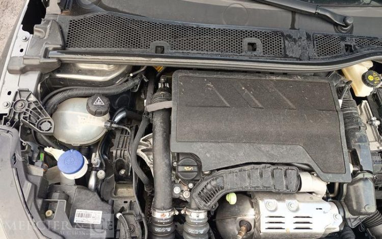 PEUGEOT 208 1,2 PURE TECH 130 S&S GT GRIS GP-968-FR