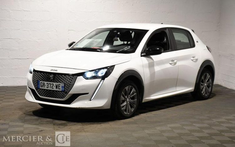 PEUGEOT e-208 SOCIETE 135ch 50KWH BUSINESS ACTIVE BLANC GR-372-WE