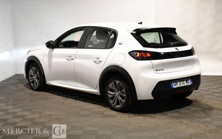 PEUGEOT e-208 SOCIETE 135ch 50KWH BUSINESS ACTIVE BLANC GR-372-WE