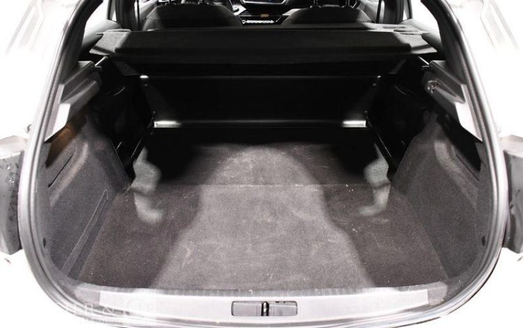 PEUGEOT e-208 SOCIETE 135ch 50KWH BUSINESS ACTIVE BLANC GR-372-WE