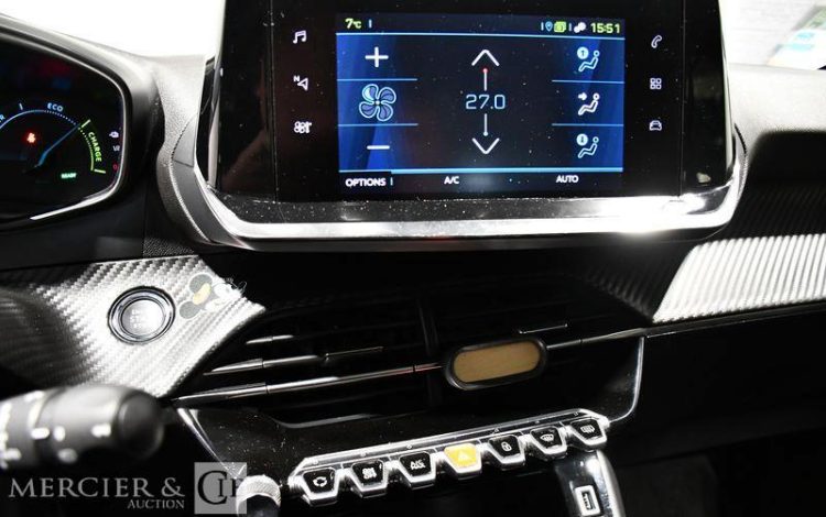 PEUGEOT e-208 SOCIETE 135ch 50KWH BUSINESS ACTIVE BLANC GR-372-WE