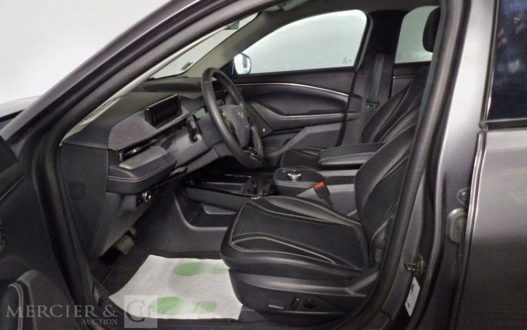 FORD MUSTANG MACH-E STANDARD RANGE 76KWH 269CH AN GS-125-RX
