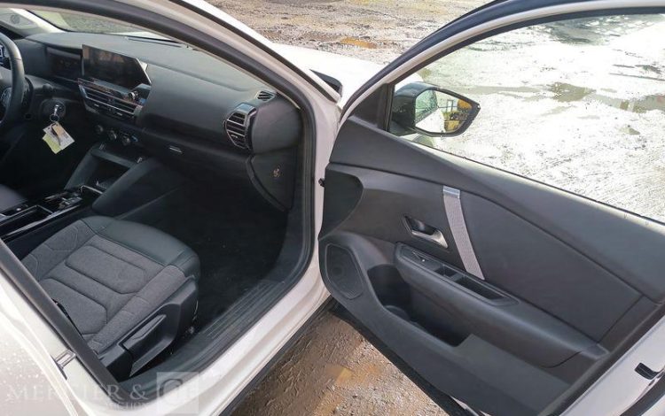 CITROEN C4 PLUS PURE TECH 130 S&S EAT8 FEEL PACK BLANC GS-207-LK