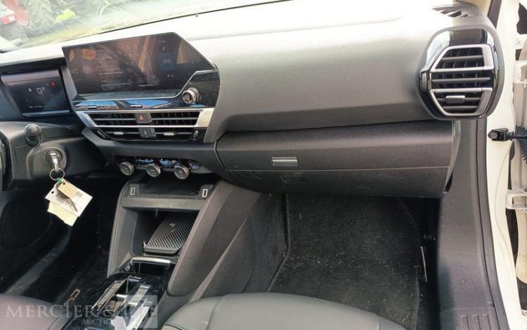 CITROEN C4 PLUS PURE TECH 130 S&S EAT8 FEEL PACK BLANC GS-207-LK