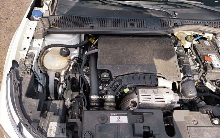 CITROEN C4 PLUS PURE TECH 130 S&S EAT8 FEEL PACK BLANC GS-207-LK