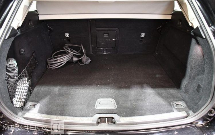 VOLVO XC60 2.0 T6 350H 255ch PHEV PLUS STYLE CHROME AWD GEARTRONIC NOIR GT-672-GR