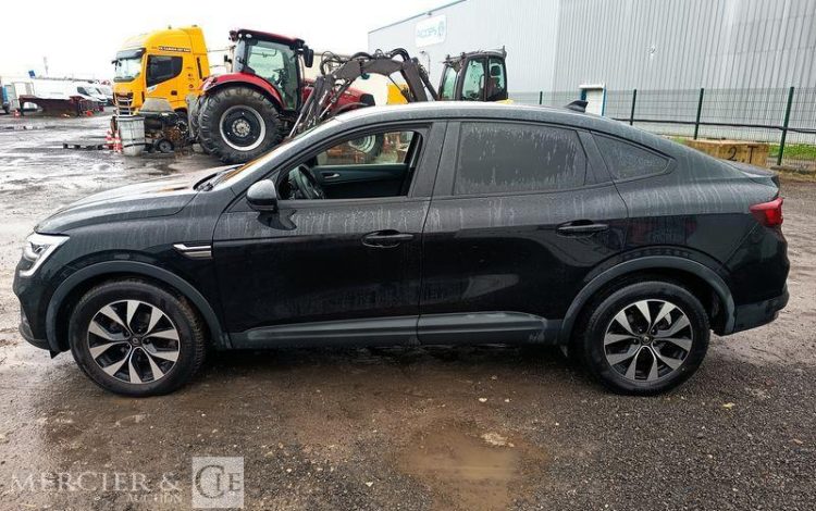 RENAULT ARKANA EVOLUTION MILD HYBRID 140 EDC 22 NOIR GV-868-QH