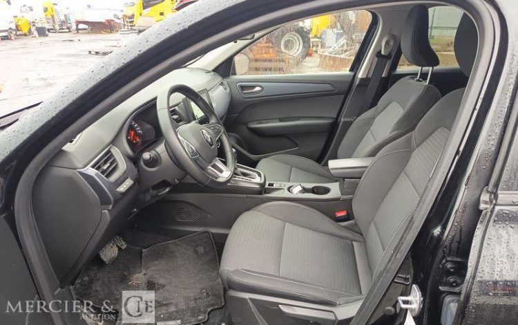 RENAULT ARKANA EVOLUTION MILD HYBRID 140 EDC 22 NOIR GV-868-QH