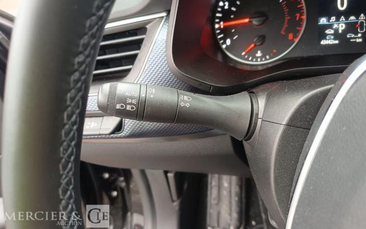 RENAULT ARKANA EVOLUTION MILD HYBRID 140 EDC 22 NOIR GV-868-QH