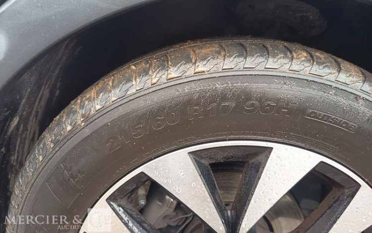 RENAULT ARKANA EVOLUTION MILD HYBRID 140 EDC 22 NOIR GV-868-QH