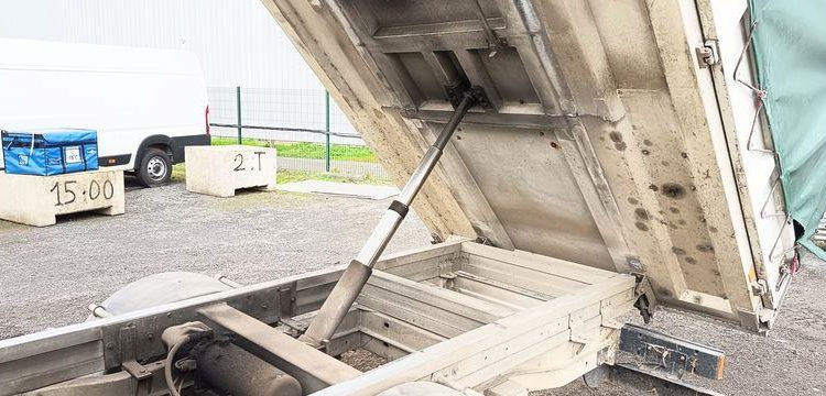 MERCEDES SPRINTER 411CDI 35 2.2D 109 CV  BENNE DOUBLE CABINE – DIESEL – AN 2003 BLANC GW-786-DH