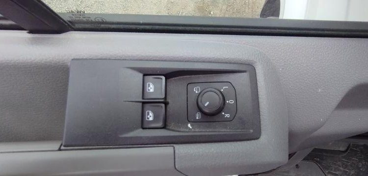 VOLKSWAGEN CRAFTECRAFTER VAN 35 L3H3 11M3 TRAC 2,0 TDI BLANC GX-034-HS