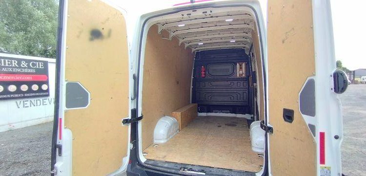 VOLKSWAGEN CRAFTECRAFTER VAN 35 L3H3 11M3 TRAC 2,0 TDI BLANC GX-034-HS