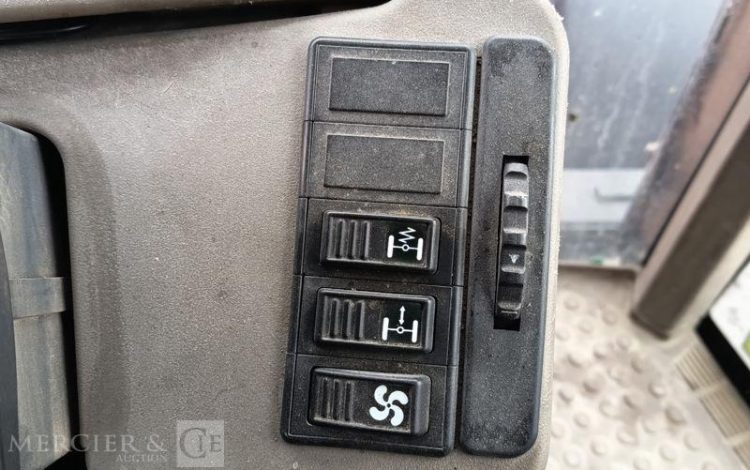 CASE TRACTEUR AGRICOLE IH CVX 195 DIESEL – 9400 HEURES – ANNEE 2010  GX-285-FV