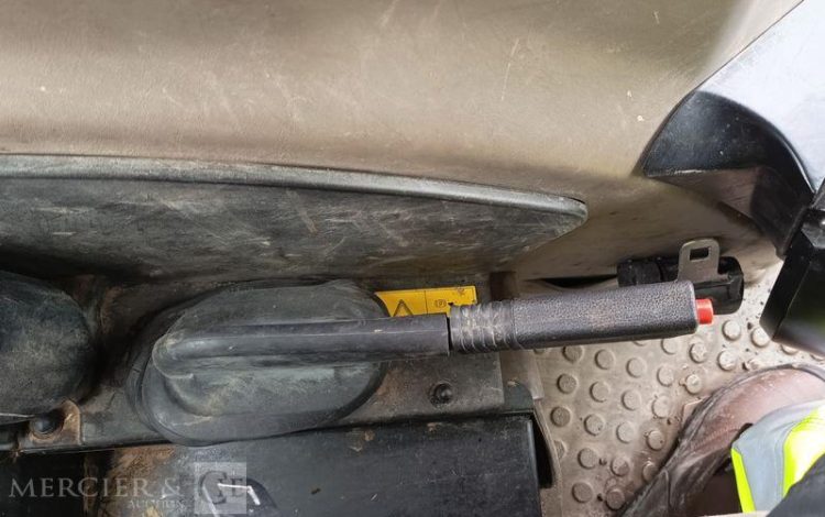 CASE TRACTEUR AGRICOLE IH CVX 195 DIESEL – 9400 HEURES – ANNEE 2010  GX-285-FV