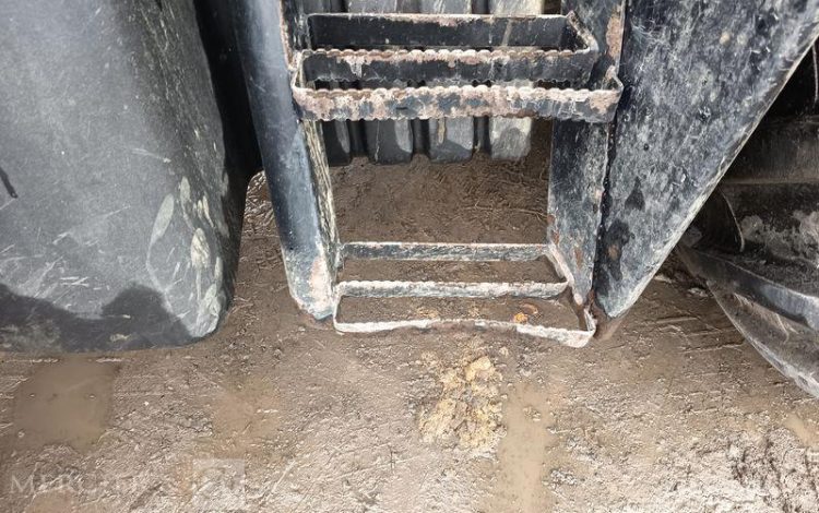 CASE TRACTEUR AGRICOLE IH CVX 195 DIESEL – 9400 HEURES – ANNEE 2010  GX-285-FV