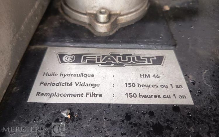 IVECO DAILY 35S16 AVEC PLATEAU PORTE VOITURE FIAULT – DIESEL – 24264 KMS – ANNEE 2024 BLANC GY-096-BF