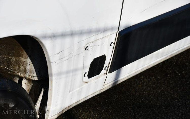 PEUGEOT BOXER FOURGON 3300 L2H2 BLUEHDI 140 BLANC GY-941-MT