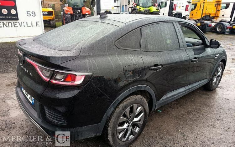 RENAULT ARKANA EVOLUTION MILD HYBRID 140 EDC 24 NOIR GZ-288-JS