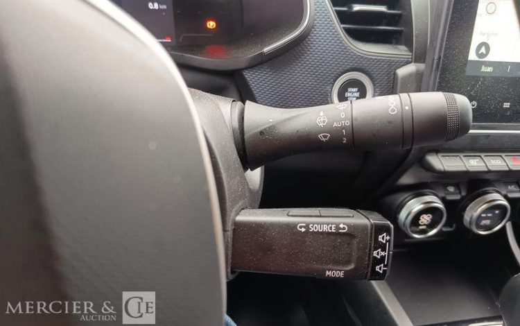 RENAULT ARKANA EVOLUTION MILD HYBRID 140 EDC 24 NOIR GZ-288-JS