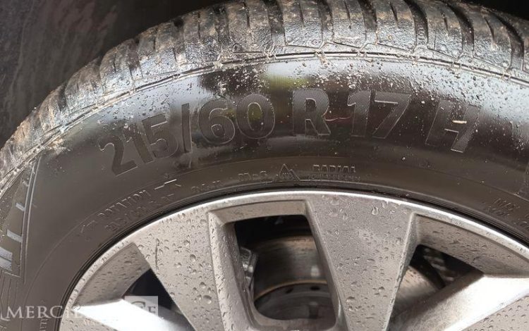 RENAULT ARKANA EVOLUTION MILD HYBRID 140 EDC 24 NOIR GZ-288-JS