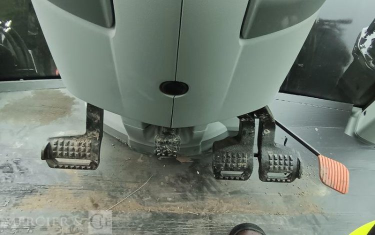 CLAAS TRACTEUR AGRICOLE ARION 530 C MATIC DIESEL – 97 HEURES – ANNEE 2025  HB-591-PC