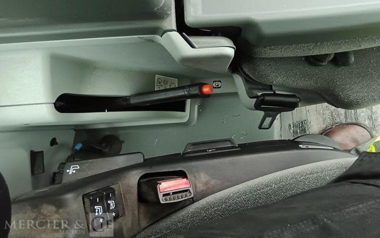 CLAAS TRACTEUR AGRICOLE ARION 530 C MATIC DIESEL – 97 HEURES – ANNEE 2025  HB-591-PC