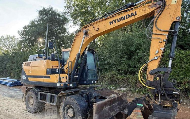 HYUNDAI PELLE HW140 EXCAVATOR – AN2019 – 7336 HEURES  HHK000409