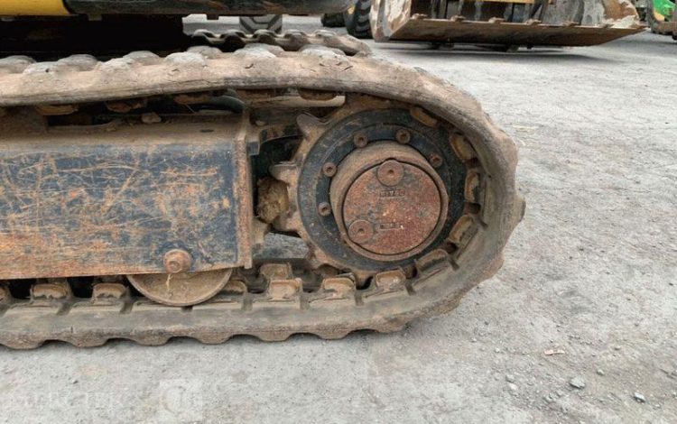 YANMAR MICROPELLE SV08-1A(S) A VOIE VARIABLE SUR CHENILLES DIESEL 1T – 1175 H – AN 2020  JAH918