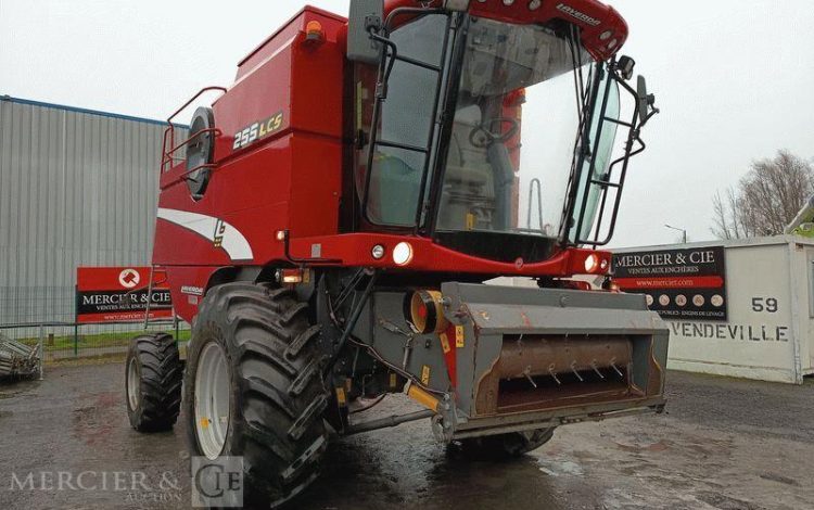 LAVERDA MOISSONNEUSE BATTEUSE LAVERDA 255 LCS AVEC BARRE DE COUPE 5 METRES – AN 2008  MOISS258