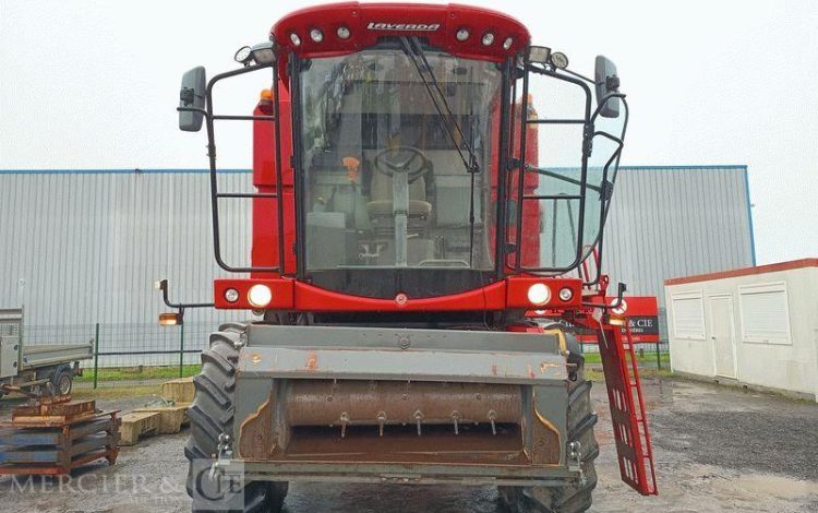 LAVERDA MOISSONNEUSE BATTEUSE LAVERDA 255 LCS AVEC BARRE DE COUPE 5 METRES – AN 2008  MOISS258