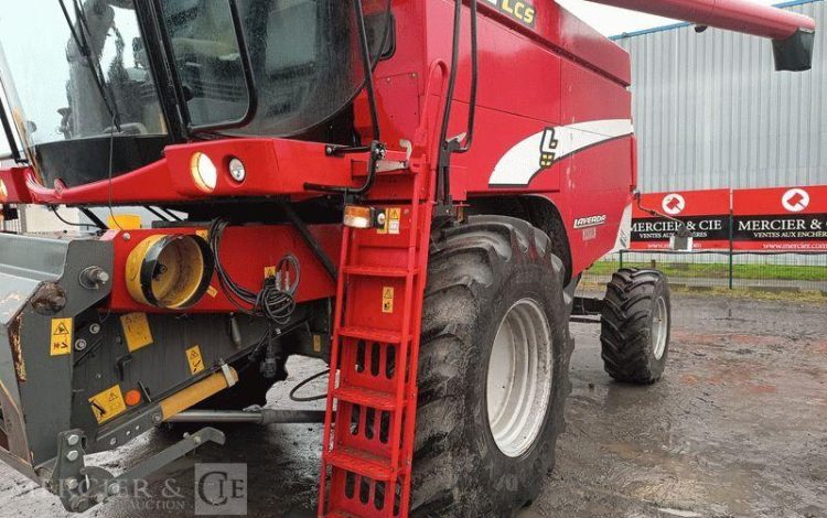 LAVERDA MOISSONNEUSE BATTEUSE LAVERDA 255 LCS AVEC BARRE DE COUPE 5 METRES – AN 2008  MOISS258