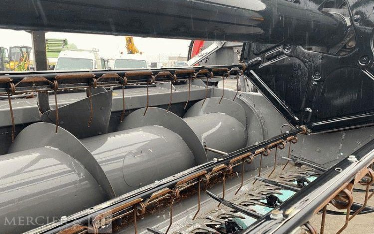 LAVERDA MOISSONNEUSE BATTEUSE LAVERDA 255 LCS AVEC BARRE DE COUPE 5 METRES – AN 2008  MOISS258