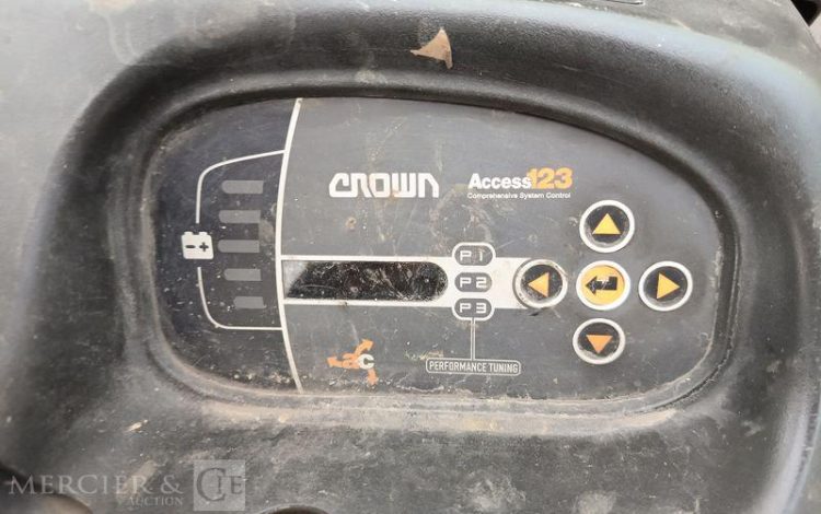 CROWN TRANSPALETTE ELECTRIQUE A PLATEFORME FIXE WT3040 CAPACITE 2 TONNES – ANNEE 2013  5A605993