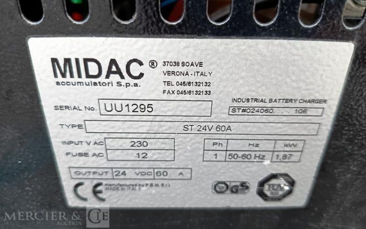 CROWN TRANSPALETTE ELECTRIQUE A PLATEFORME FIXE WT3040 CAPACITE 2 TONNES – ANNEE 2013  5A605993