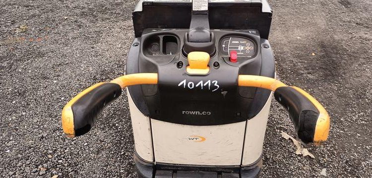 CROWN TRANSPALETTE ELECTRIQUE AUTOPORTE WT3040 – CAPACITE 2T – 2396 HEURES – AN 2015  10 113