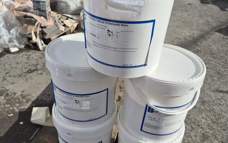 autre Lot de 5 Seaux de revêtement FLOGUL® 862.02 STANDARD Blanc  marque RS Coatings.  90