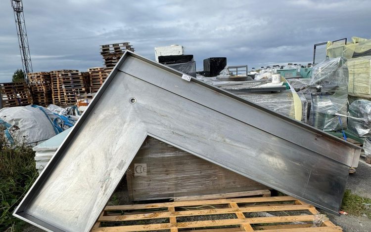 autre Plonge inox avec égouttoir latéral  102