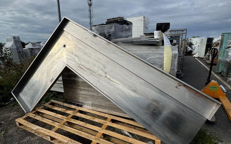 autre Plonge inox avec égouttoir latéral  102