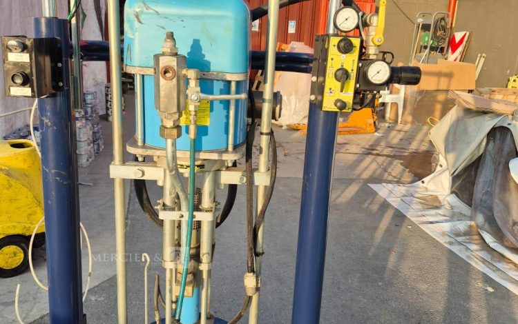 autre Pompe Heated Pump Unit 65/1 série 105748 , volt 400 , watt 7500 marque REXSON  106