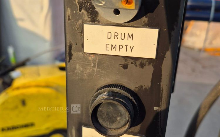 autre Pompe Heated Pump Unit 65/1 série 105748 , volt 400 , watt 7500 marque REXSON  106