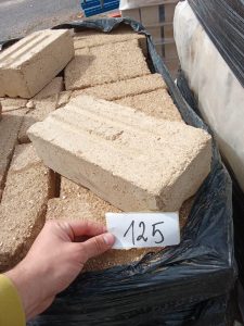 autre Palette de briques en terre crue compressée, marque Briques Technic Concept, for  112