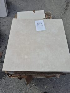 autre Lot d&rsquo;environ 13m de carrelage , couleur beige Cashmere Ivoire  . Dimensions : 6  113