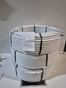 autre Lot d&rsquo;environ 300ml de Tube multicouches  blanc en couronne, souple et résistant  13